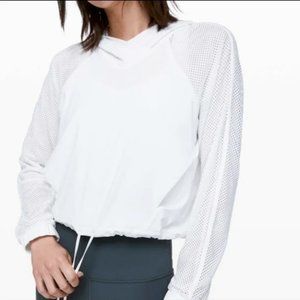Lululemon Catch A Breeze Mesh Raglan Pullover Cropped Hoodie
